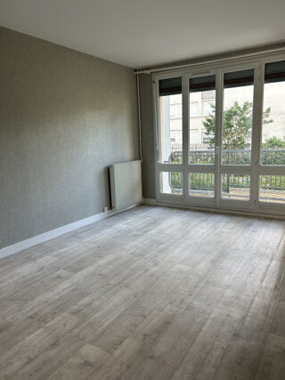  Appartement à louer 3 pièces 50 m²