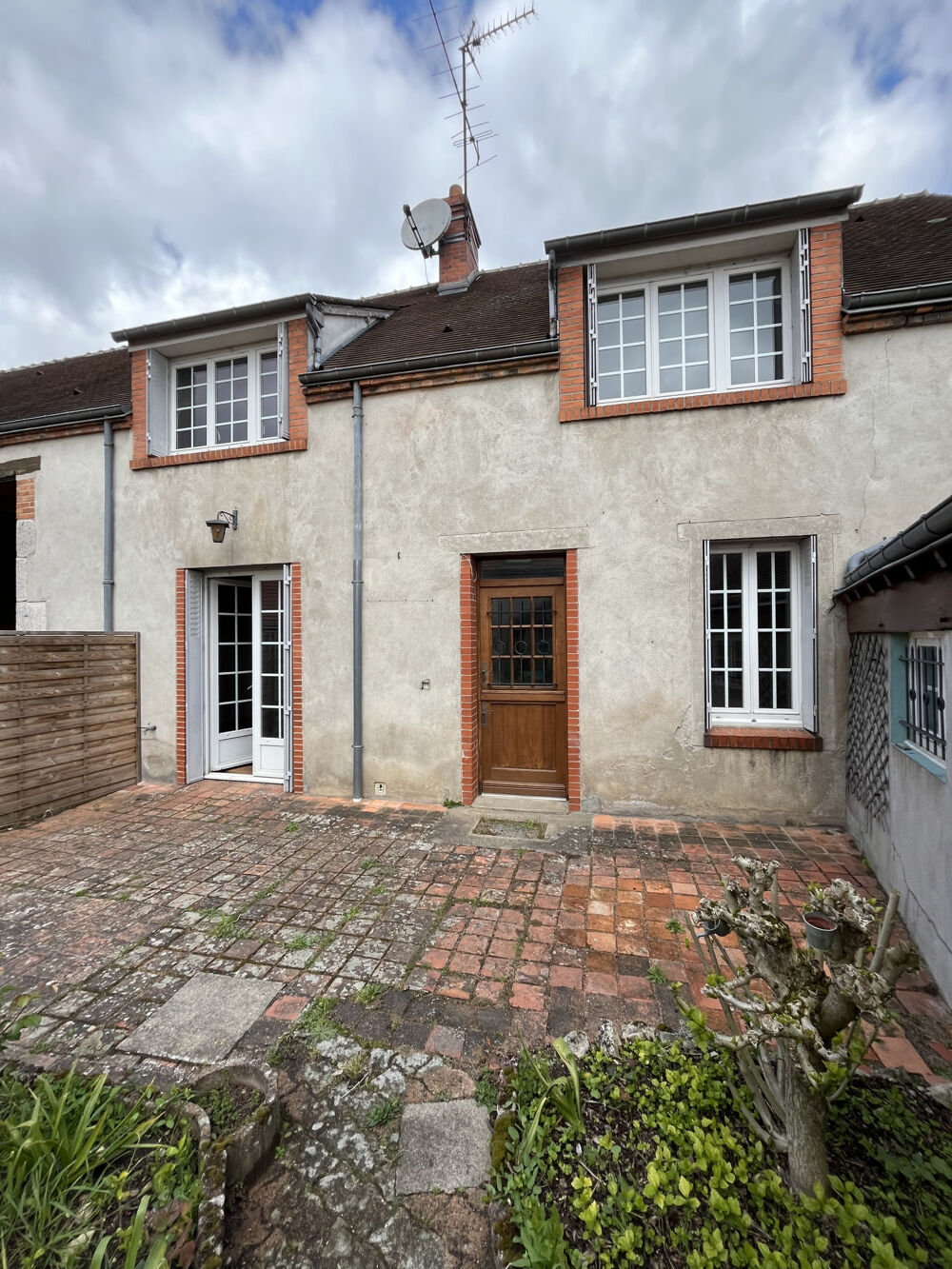 ST HILAIRE ST MESMIN - DISPONIBLE LE 27.07.26