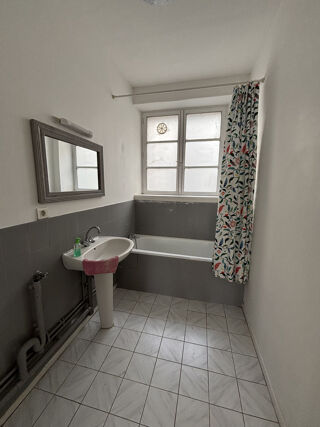  Appartement � louer 3 pi�ces 87 m�