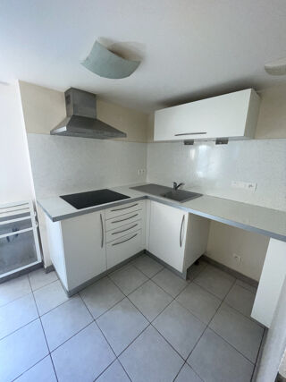  Appartement à louer 1 pièce 30 m²