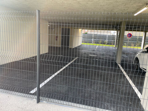  Parking / Garage � louer 