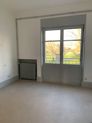  Appartement à louer 4 pièces 103 m²
