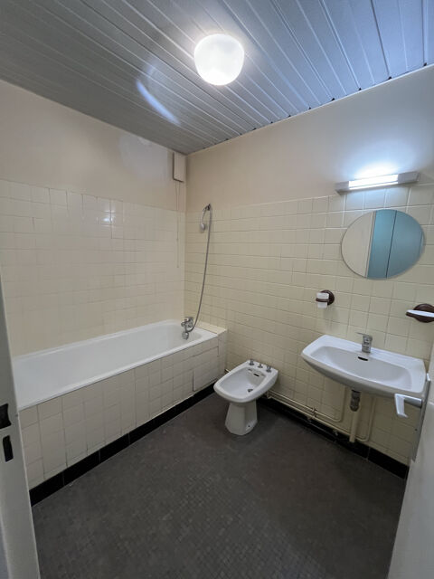  Appartement � louer 2 pi�ces 55 m�