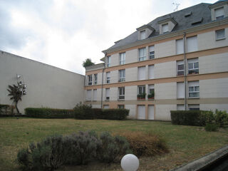  Appartement à louer 2 pièces 35 m²