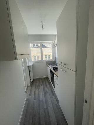  Appartement à louer 2 pièces 37 m²