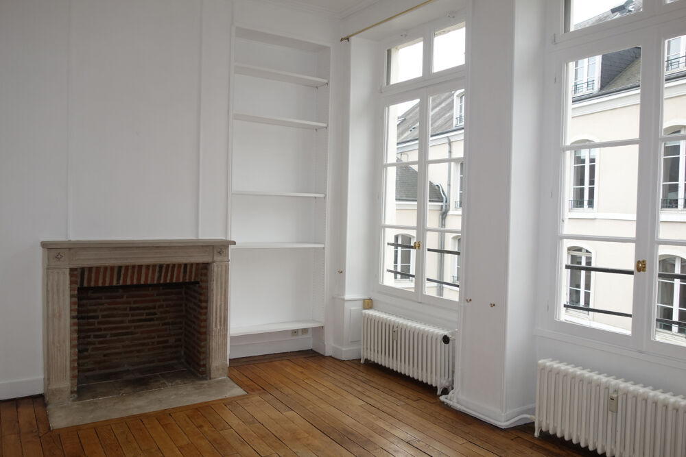 72 RUE DE LA BRETONNERIE - LIBRE le 01/09 - CHAUFFAGE COMPRIS