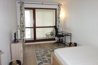  Appartement à louer 3 pièces 76 m²