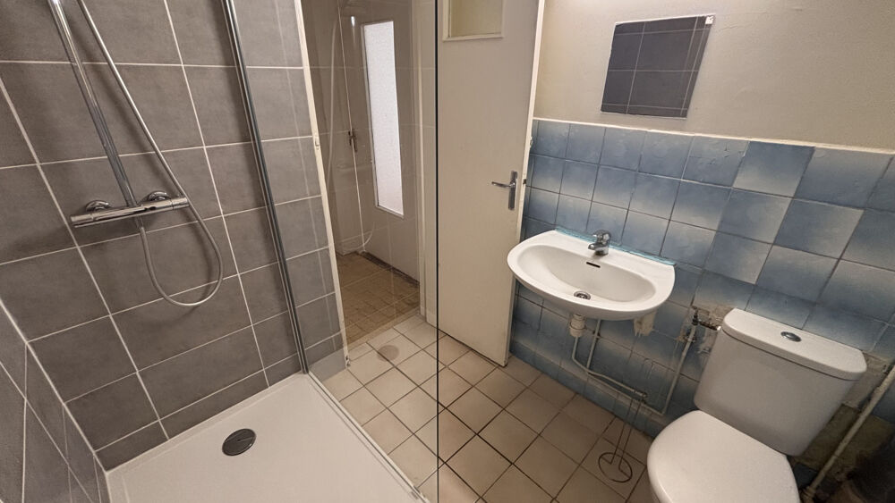 A LOUER - APPARTEMENT SPACIEUX 2 PIECES