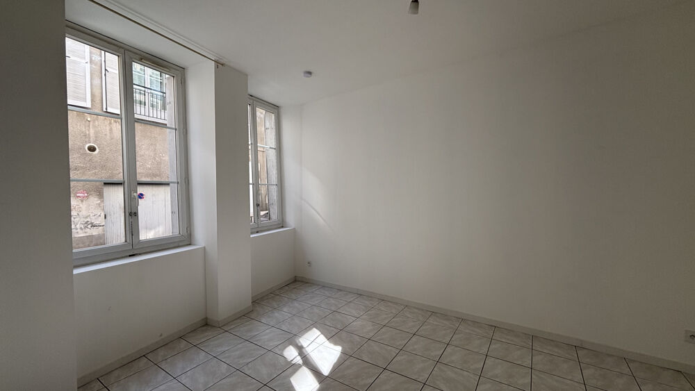 25 RUE DU BOEUF SAINT PATERNE - LIBRE