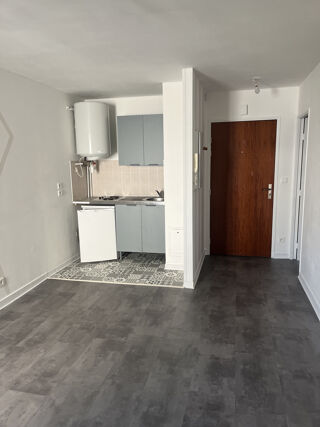  Appartement à louer 1 pièce 21 m²