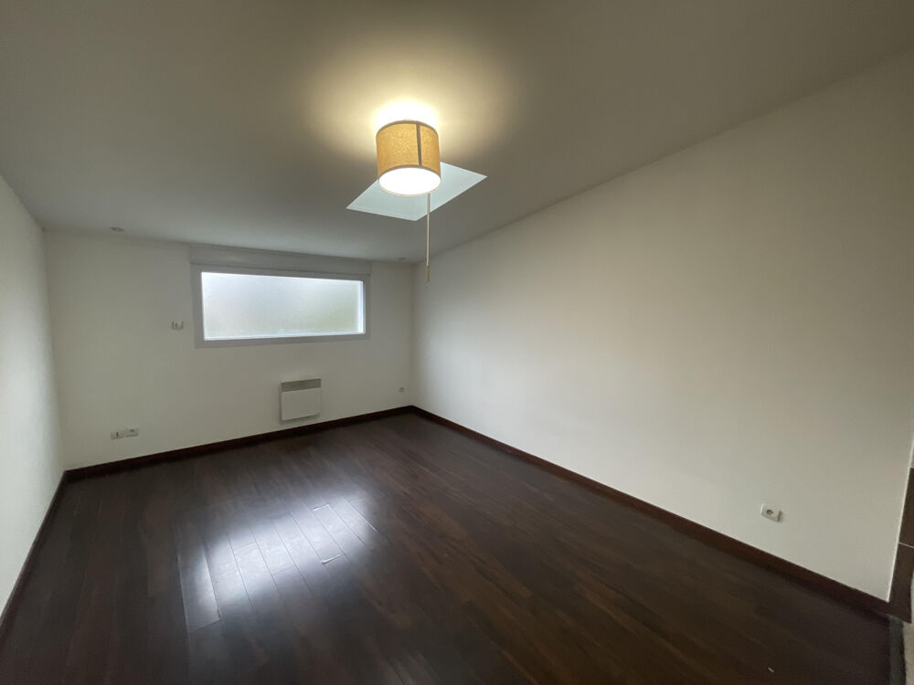 Location Appartement FLEURY LES AUBRAIS - LOFT DE 160M2 Fleury les aubrais