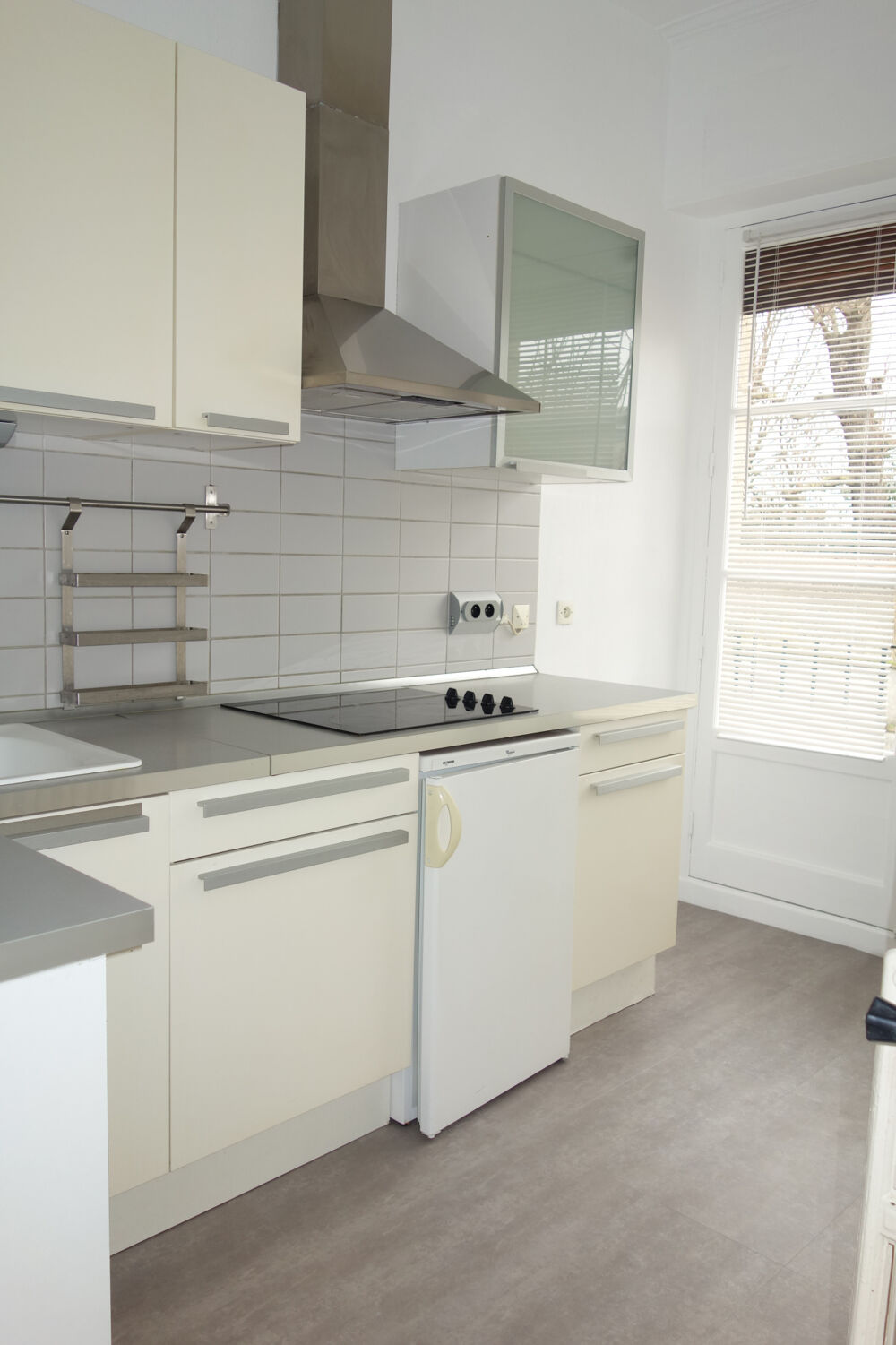 72 RUE DE LA BRETONNERIE - LIBRE le 01/09 - CHAUFFAGE COMPRIS