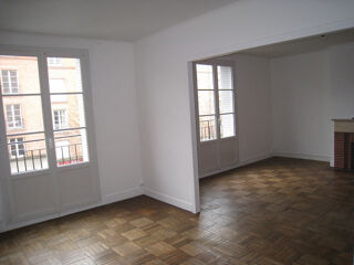  Appartement à louer 5 pièces 106 m²