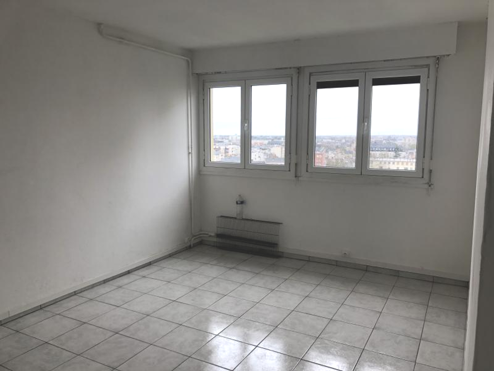 Location Appartement 3 RUE DANIEL JOUSSE - LIBRE LE 01/11 Orleans