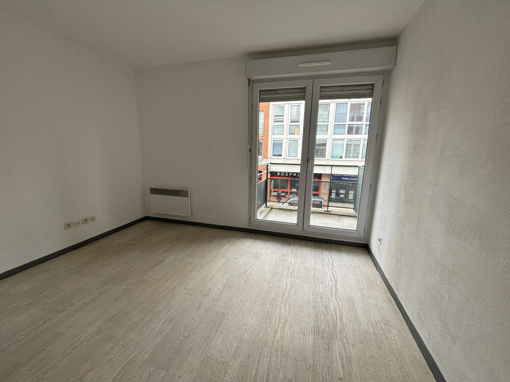 Location Appartement STUDIO PLACE DE L'INDIEN - LIBRE LE 31.07.26 La source
