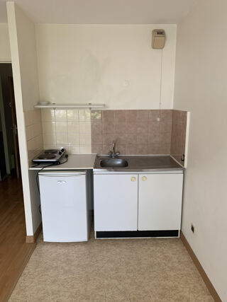  Appartement à louer 1 pièce 25 m²