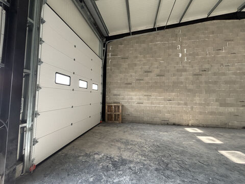   ENTREPOT A LOUER - CHAINGY - 134M2 
