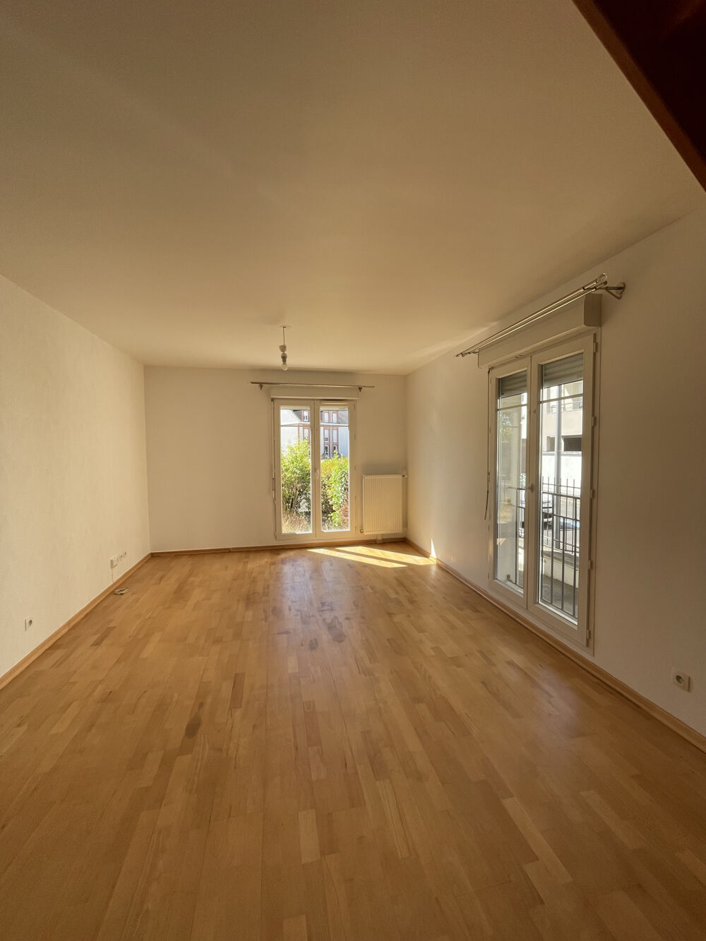 Location Appartement 10 RUE DE LA TOUE - LIBRE La source