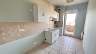  Appartement à louer 3 pièces 71 m²