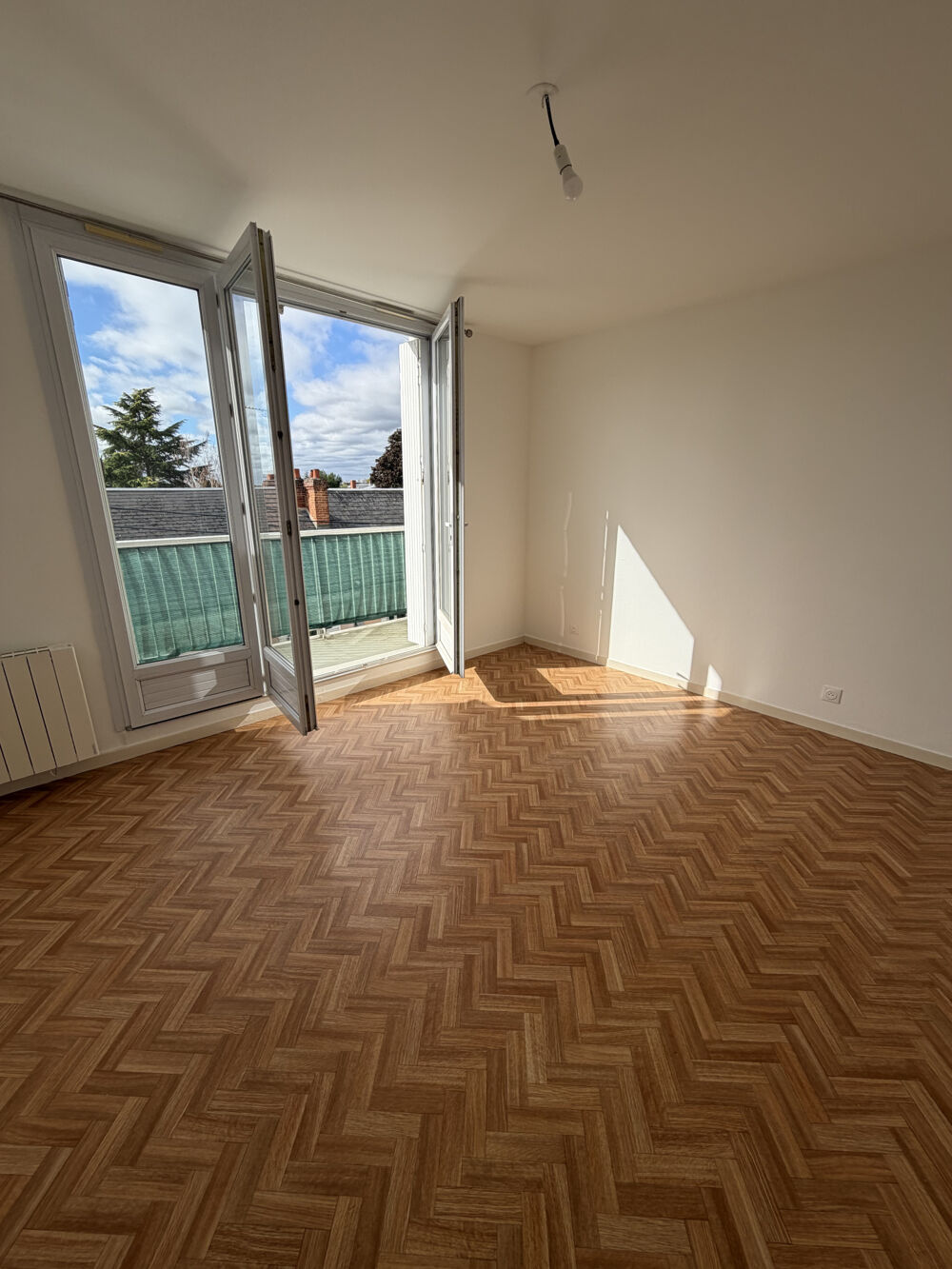 F2 - 10 RUE DU GENERAL SARRAIL - LIBRE DE SUITE