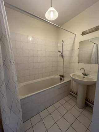  Appartement à louer 2 pièces 35 m²