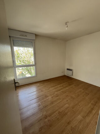  Appartement à louer 2 pièces 35 m²