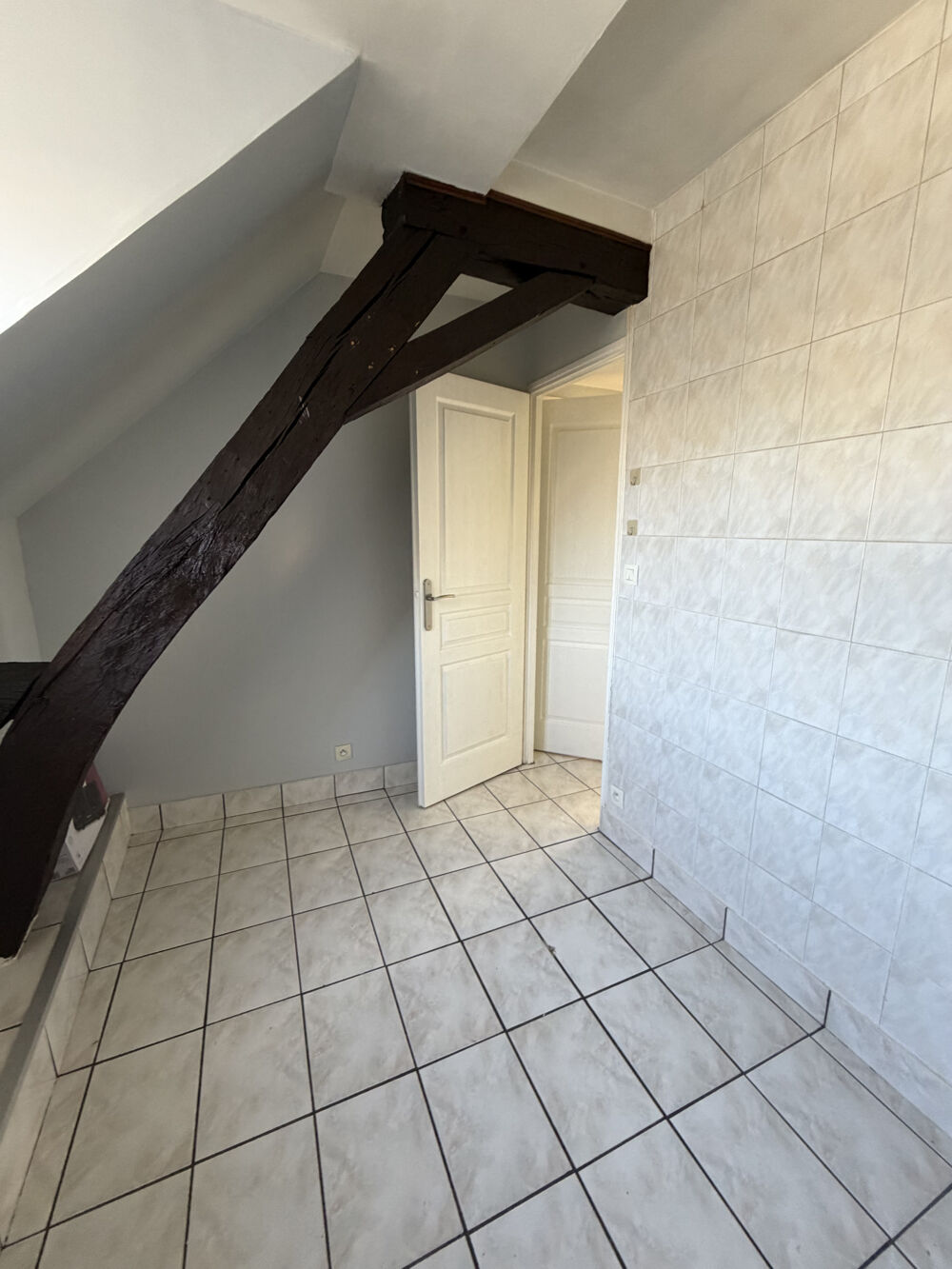 Location Appartement 5 IMPASSE DU CRUCIFIX - LIBRE DE SUITE Orleans