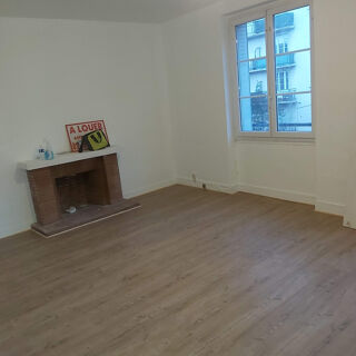  Appartement à louer 3 pièces 68 m²