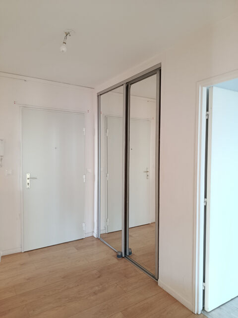  Appartement  louer 4 pices 106 m