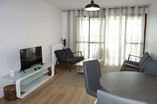  Appartement à louer 3 pièces 76 m²