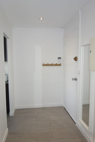  Appartement à louer 5 pièces 83 m²