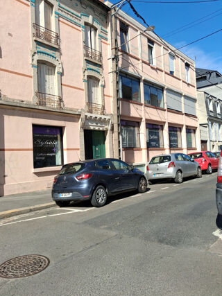  Immeuble à vendre 554 m²
