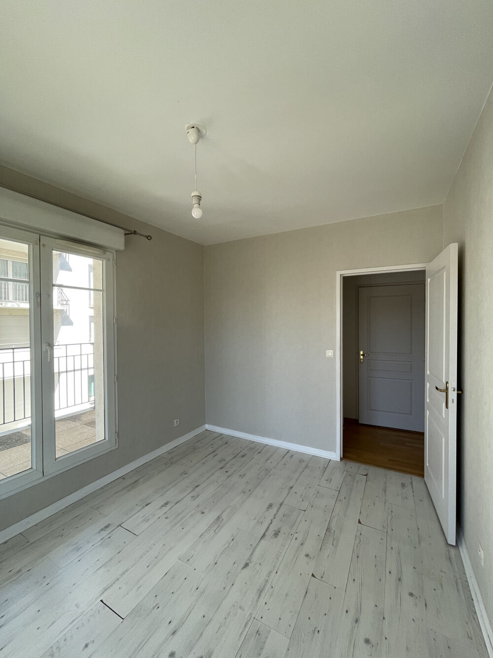 Location Appartement 10 RUE DE LA TOUE - LIBRE La source