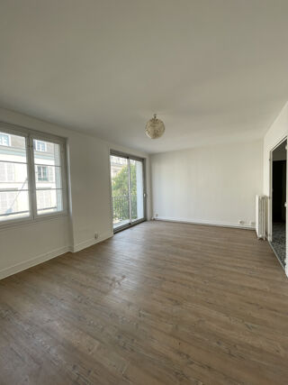  Appartement à louer 3 pièces 68 m²