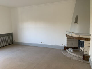  Appartement à louer 4 pièces 103 m²