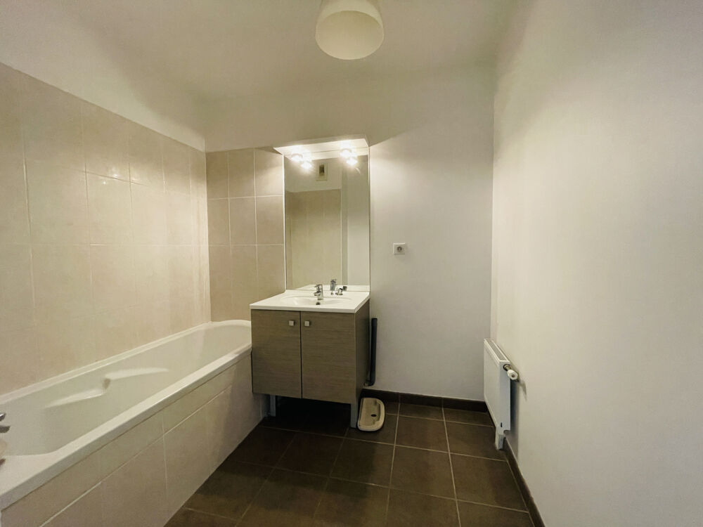 ORLEANS Quartier Dunois - RESIDENCE RECENTE TERRASSE
