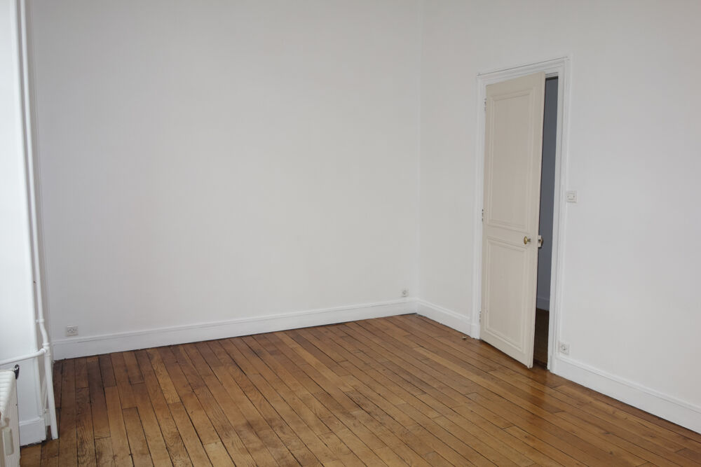 72 RUE DE LA BRETONNERIE - LIBRE le 01/09 - CHAUFFAGE COMPRIS