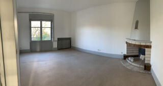  Appartement à louer 4 pièces 103 m²