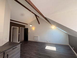  Appartement à louer 2 pièces 31 m²