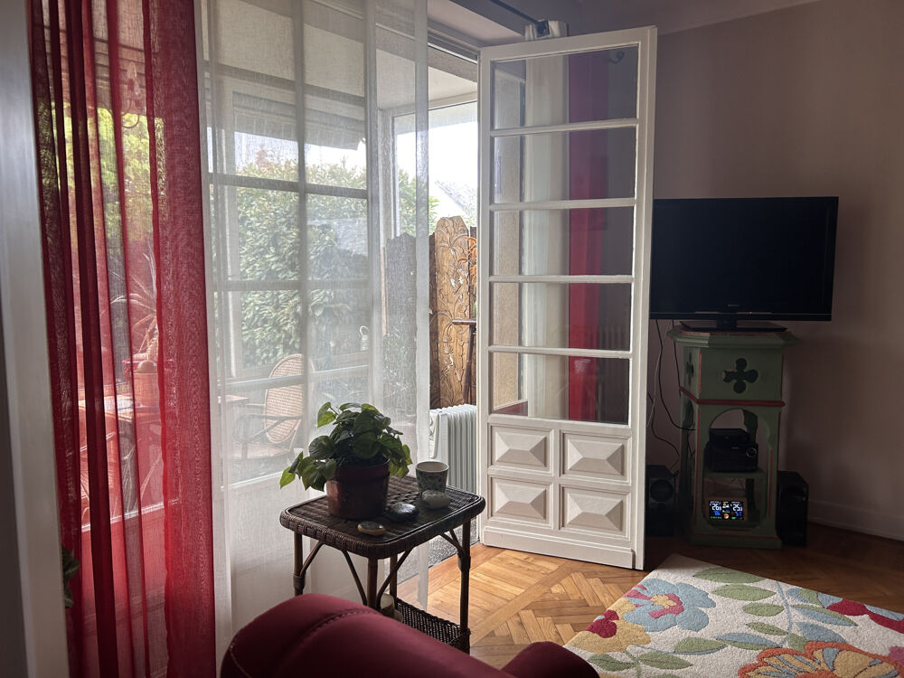 Vente Maison A VENDRE - Maison 4 pièces avec vie de plain-pied - garage/atelier de 90 m2 environ et jardin proche centre-vi Argenton sur creuse