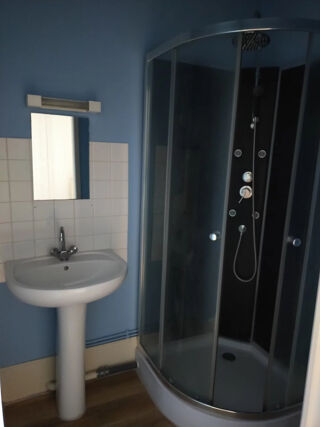  Appartement à louer 3 pièces 73 m²
