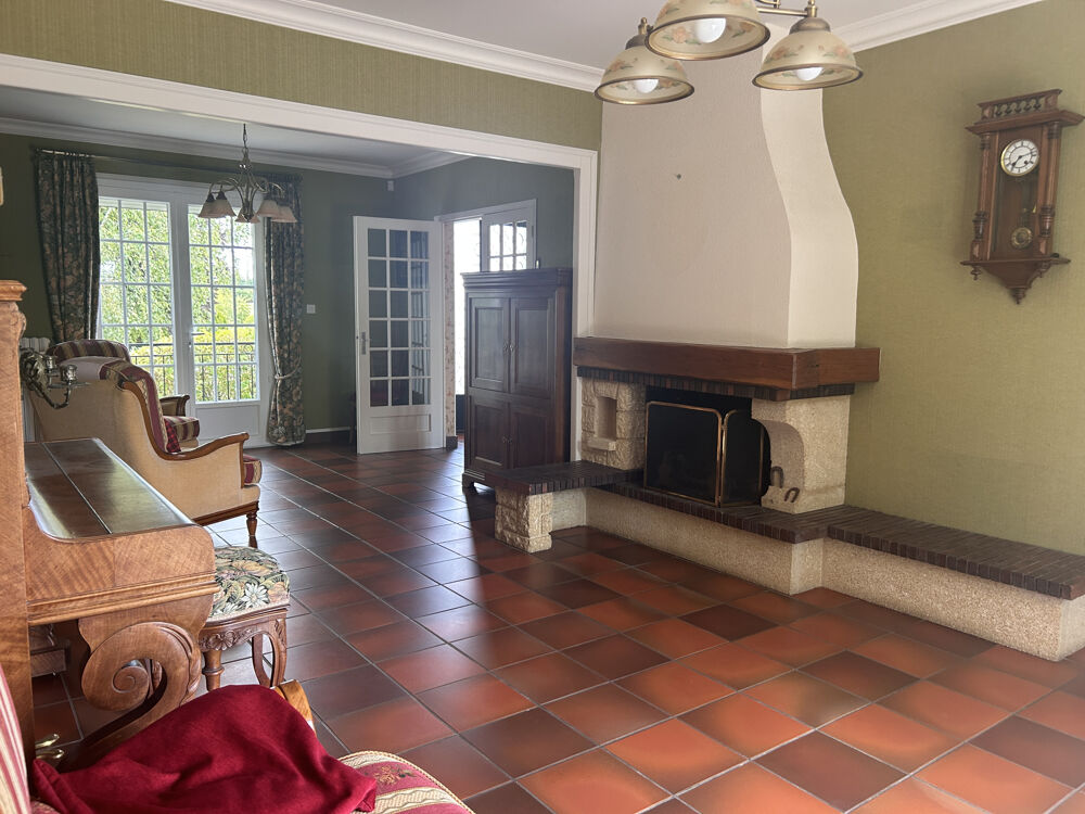 Vente Maison Maison 6 pièces avec jardin clos à Saint-Marcel St marcel
