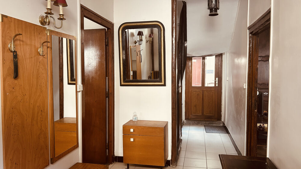 A VENDRE - Maison 5 pièces avec dépendances à Argenton-sur-Creuse centre-ville