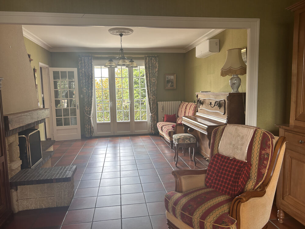 Vente Maison Maison 6 pièces avec jardin clos à Saint-Marcel St marcel