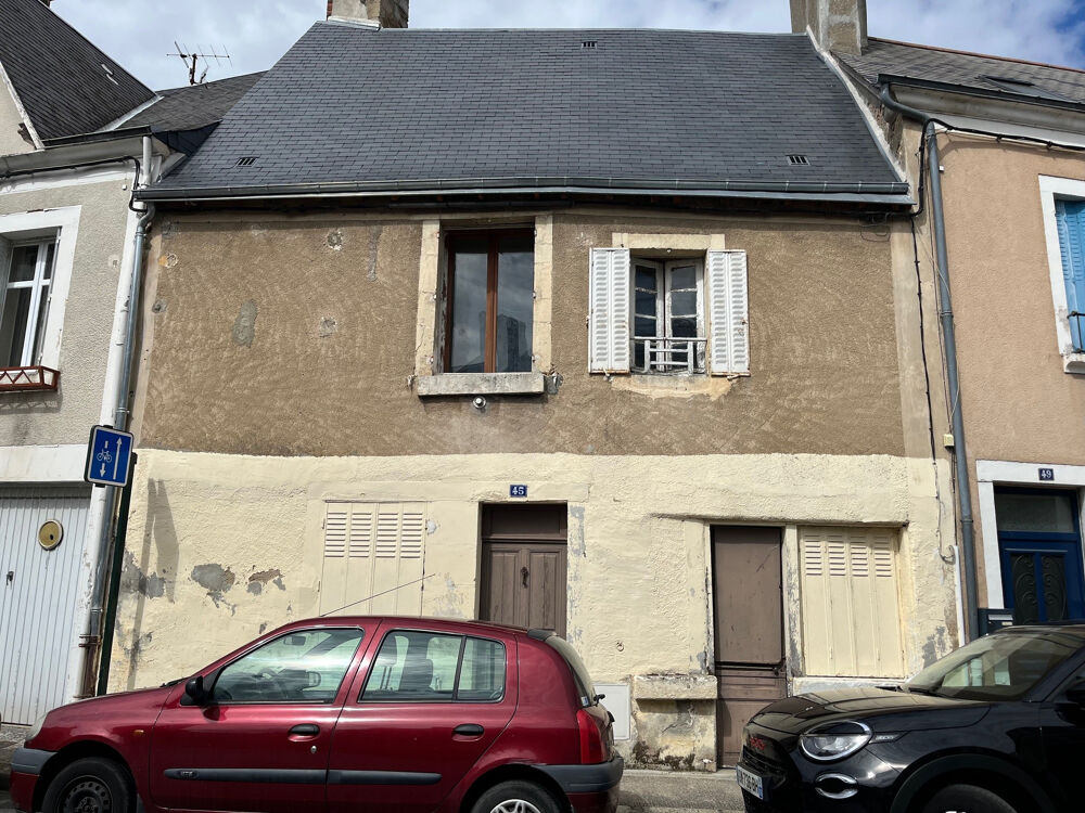 A VENDRE - Maison à réhabiliter avec jardin Argenton-sur-Creuse centre-ville