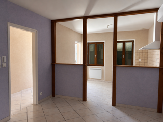  Maison à louer 4 pièces 75 m²