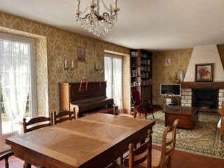  Propriété/château à vendre 7 pièces 177 m² Le pechereau