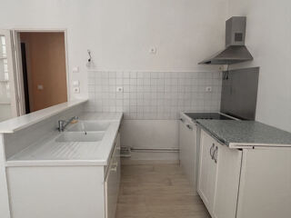  Appartement à louer 3 pièces 50 m²