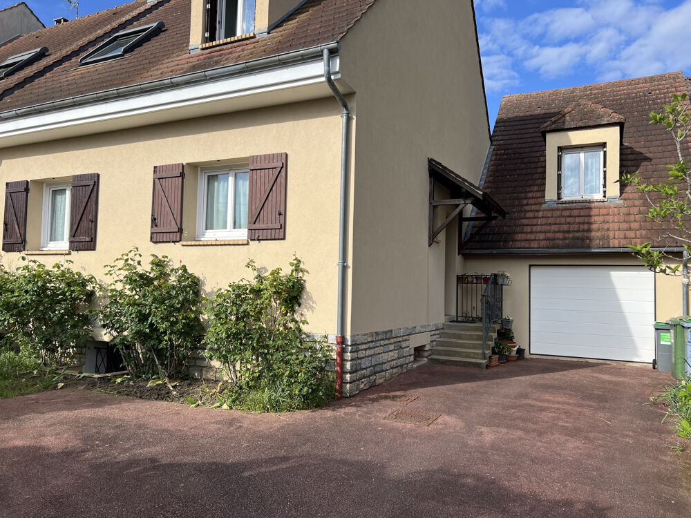 RAMBOUILLET, gare,écoles et commerces à pied