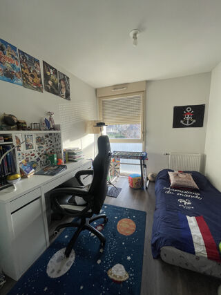  Appartement à louer 3 pièces 65 m²